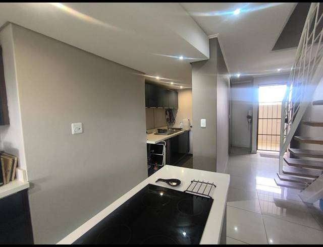 2 BEDROOM PROPERTY TO RENT IN MENLO PARK